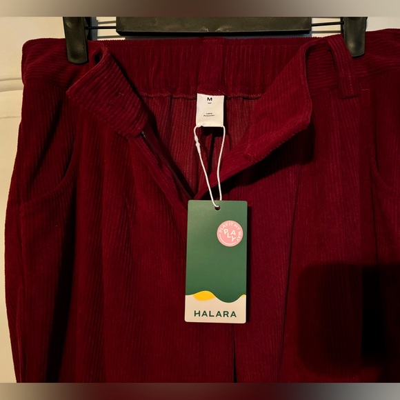 Halara Joggers Maroon NEW with TAGS size M - Picture 2 of 4